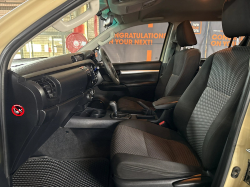 Toyota Hilux 2.4 Gd-6 SRX 4x4 Auto Pick Up Double Cab in Namibia