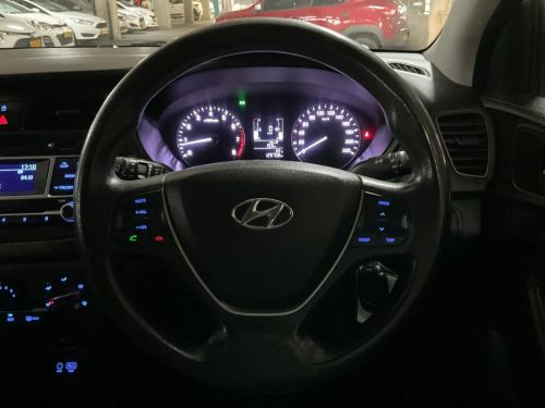 Hyundai i20 1.2 Motion in Namibia
