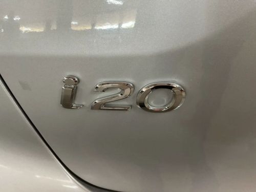 Hyundai i20 1.2 Motion in Namibia