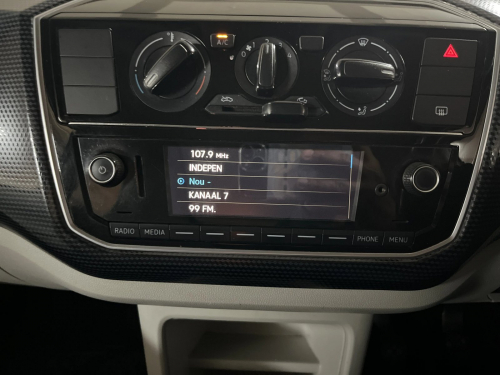 Volkswagen UP Move UP! 1.0 5-Door in Namibia