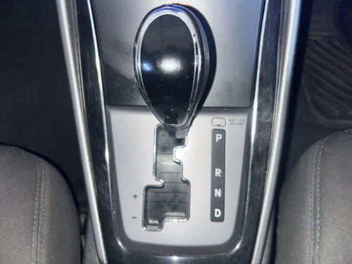 Hyundai Elantra 1.8 Gls/executive Auto in Namibia