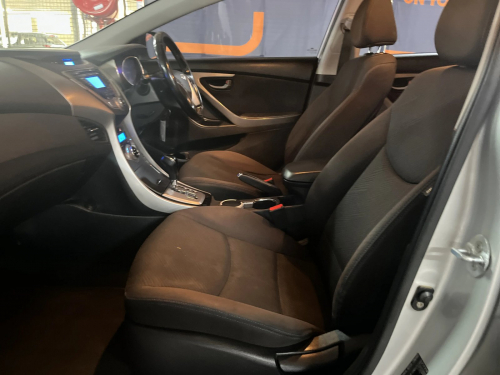 Hyundai Elantra 1.8 Gls/executive Auto in Namibia