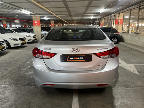 Hyundai Elantra 1.8 Gls/executive Auto in Namibia