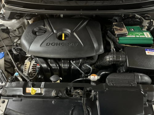 Hyundai Elantra 1.8 Gls/executive Auto in Namibia