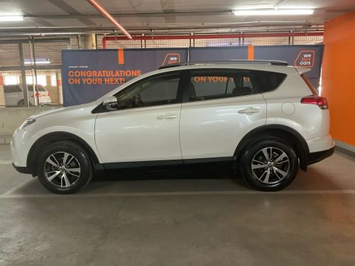 Toyota RAV 4 2.0 GX Auto in Namibia