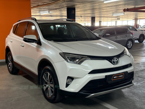 Toyota RAV 4 2.0 GX in Namibia