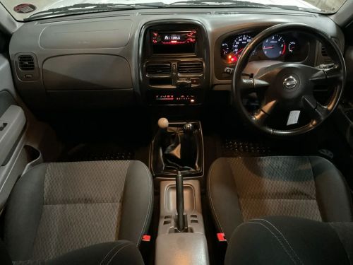 Nissan Hardbody Np300 2.5 TDI 4x4 Pick Up Double Cab in Namibia