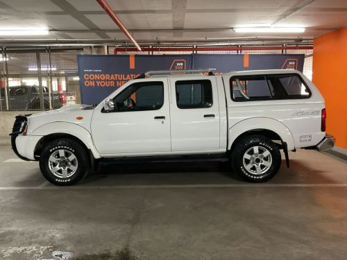 Nissan Hardbody Np300 2.5 TDI 4x4 Pick Up Double Cab in Namibia