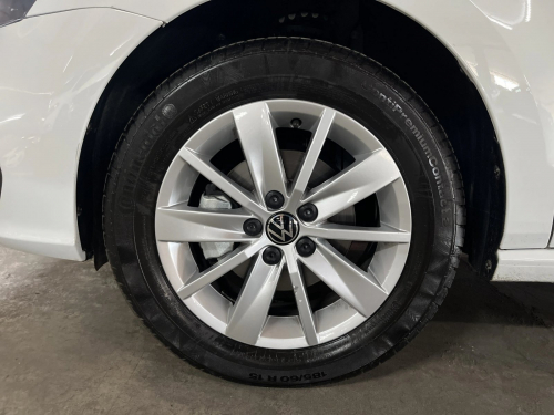 Volkswagen Polo Vivo 1.4 (5dr) in Namibia