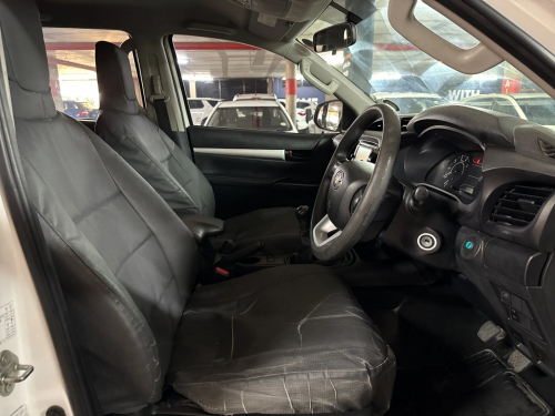 Toyota Hilux 2.4 Gd-6 RB SR Pick Up Double Cab in Namibia