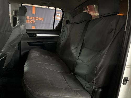 Toyota Hilux 2.4 Gd-6 RB SR Pick Up Double Cab in Namibia