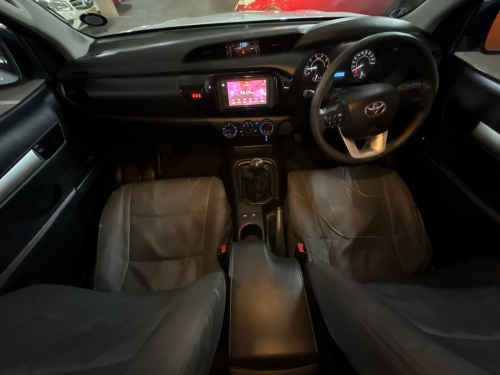 Toyota Hilux 2.4 Gd-6 RB SR Pick Up Double Cab in Namibia