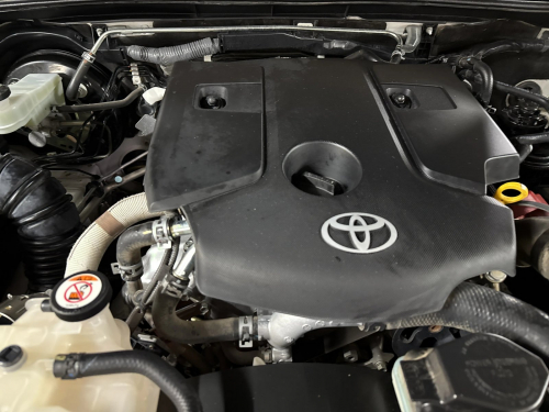 Toyota Hilux 2.4 Gd-6 RB SR Pick Up Double Cab in Namibia