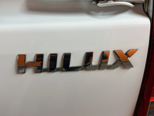 Toyota Hilux 2.4 Gd-6 RB SR Pick Up Double Cab in Namibia