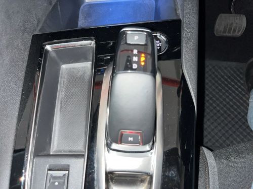 Peugeot 3008 1.6T Active Auto in Namibia