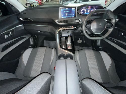 Peugeot 3008 1.6T Active Auto in Namibia