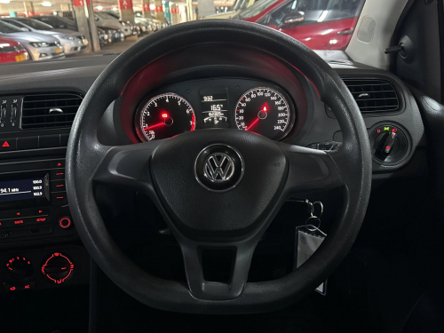 Volkswagen Polo Vivo 1.4 Trendline (5dr) in Namibia