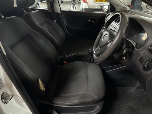 Volkswagen Polo Vivo 1.4 Trendline (5dr) in Namibia