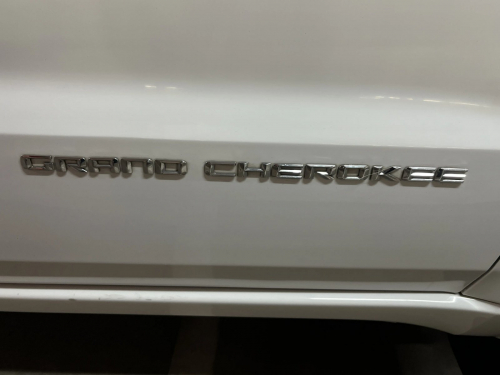 Jeep Grand Cherokee 3.6 Overland in Namibia