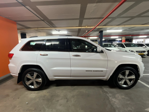 Jeep Grand Cherokee 3.6 Overland in Namibia