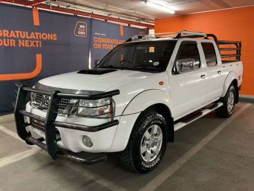 Nissan Hardbody Np300 2.5 TDI Hi-Rider Pick Up Double Cab in Namibia