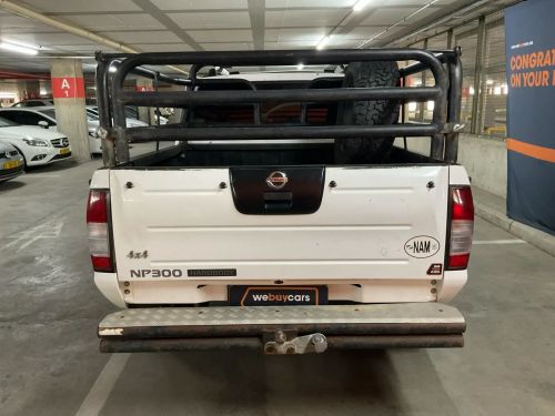 Nissan Hardbody Np300 2.5 TDI Hi-Rider Pick Up Double Cab in Namibia