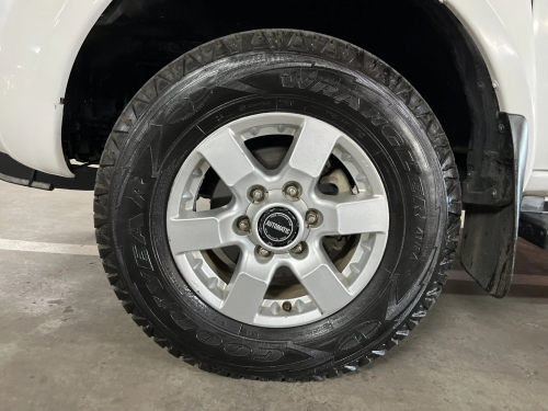 Nissan Hardbody Np300 2.5 TDI 4x4 Pick Up Double Cab in Namibia