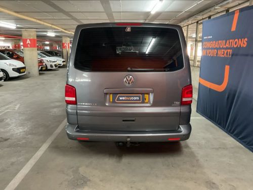 Volkswagen T5 Caravelle 2.0 Bitdi DSG 4mot in Namibia