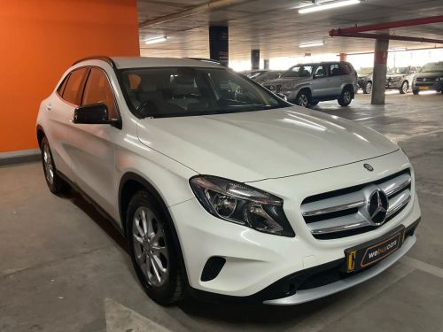 Mercedes-Benz GLA 220 CDI Auto 4matic in Namibia
