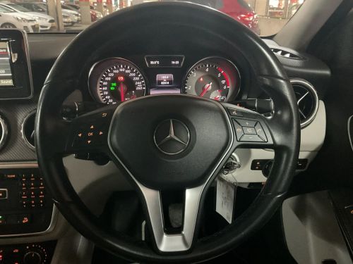 Mercedes-Benz GLA 220 CDI Auto 4matic in Namibia