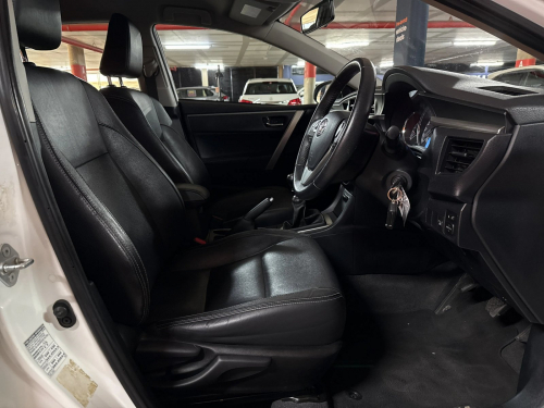 Toyota Corolla 1.6 Prestige in Namibia