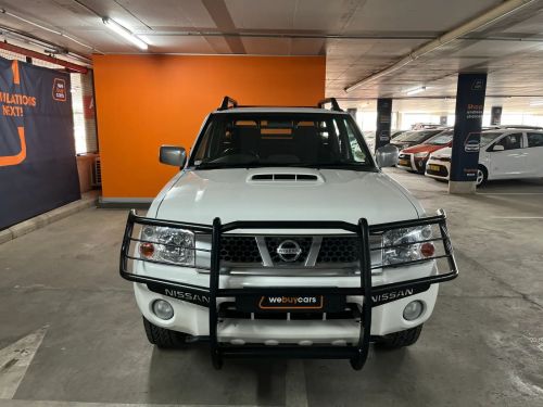 Nissan Hardbody Np300 2.5 TDI 4x4 Pick Up Double Cab in Namibia
