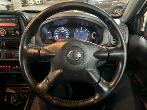 Nissan Hardbody Np300 2.5 TDI 4x4 Pick Up Double Cab in Namibia