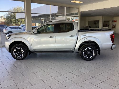 Nissan Navara LE Plus in Namibia