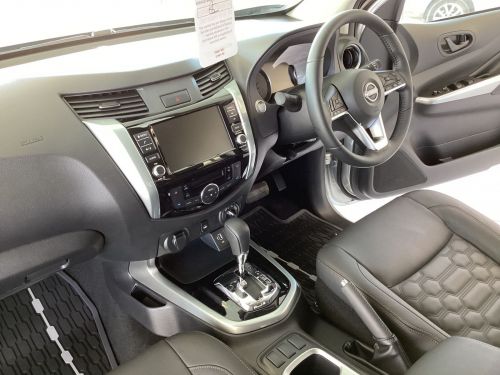 Nissan Navara LE Plus in Namibia
