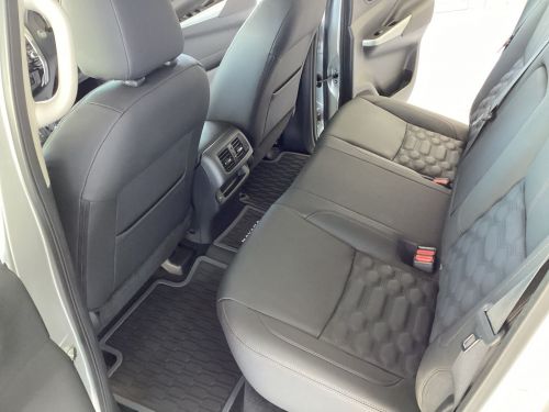 Nissan Navara LE Plus in Namibia