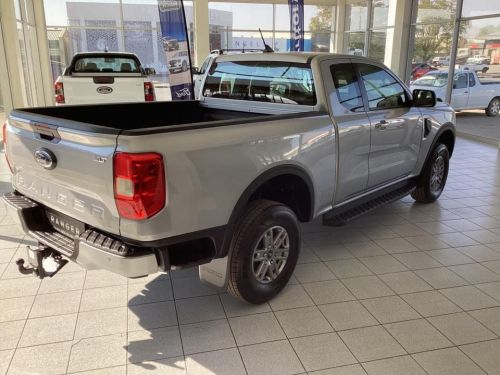Ford Ranger SuperCab 4x4 in Namibia