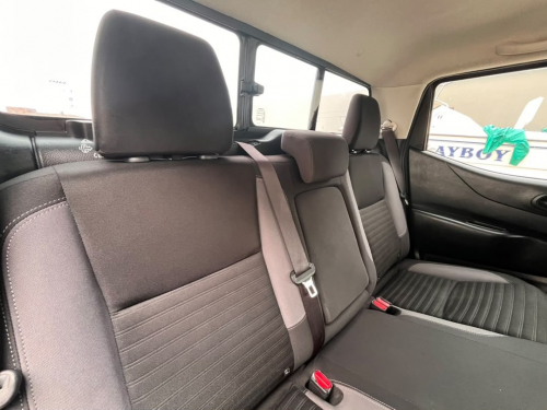 Nissan NAVARA 2.5D XE DC MT in Namibia