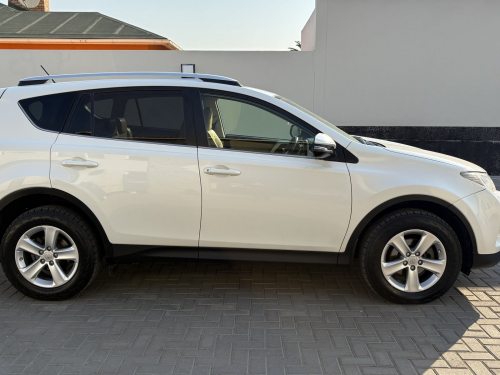 Toyota RAV 4 2.2D VX A/T in Namibia