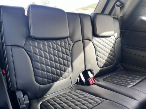 Ford EVEREST PLATINUM 3.0D V6 AWB AT in Namibia