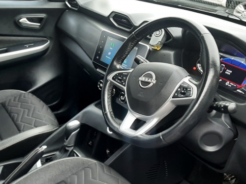 Nissan MAGNITE 1.0T ACENTA CVT in Namibia