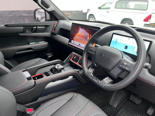 BYD BYD Shark 6 DMO Premium 1.5T in Namibia