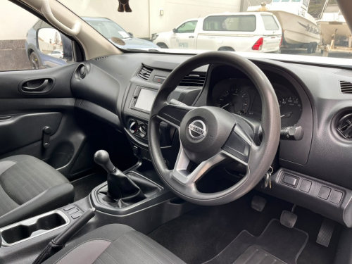 Nissan NAVARA 2.5D XE DC MT in Namibia