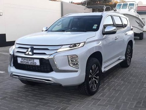 Mitsubishi PAJERO SPORT 2.4d 4x4 a/t in Namibia