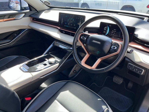 Haval H6 2.0T S/LUX 4C4 DCT in Namibia