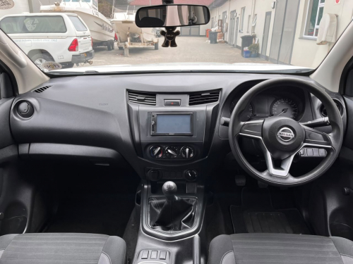 Nissan NAVARA 2.5D XE DC MT in Namibia