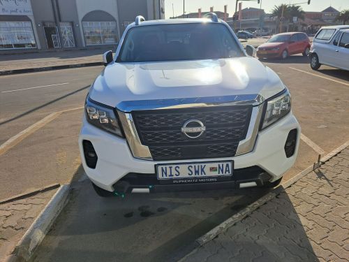 Nissan NAVARA 2.5TDI LE DC 4X4 AT in Namibia