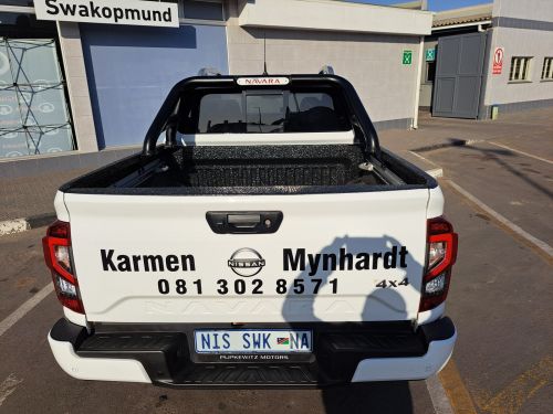 Nissan NAVARA 2.5TDI LE DC 4X4 AT in Namibia
