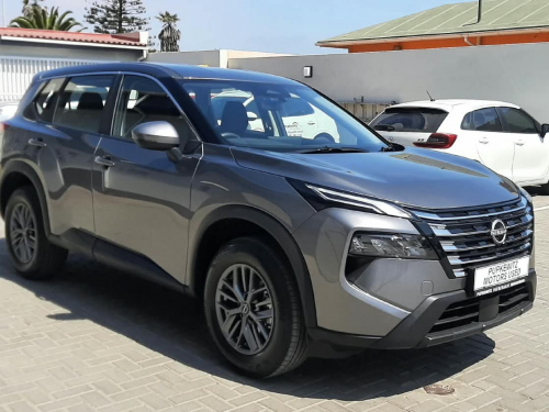 Nissan X TRAIL 2.5 VISIA CVT in Namibia