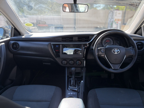 Toyota Quest 1.8 a/t in Namibia